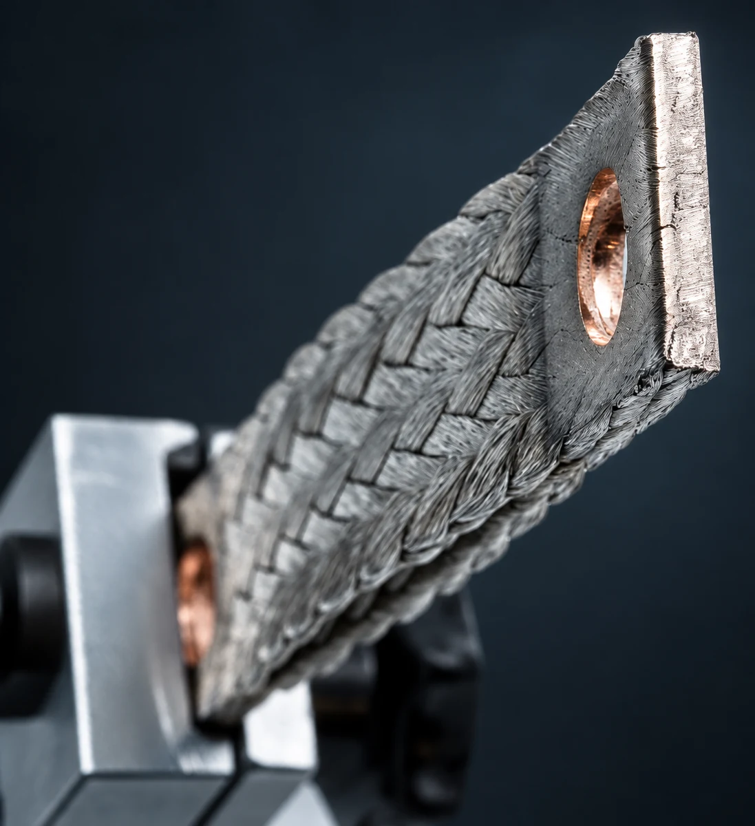 Compacted connection edge